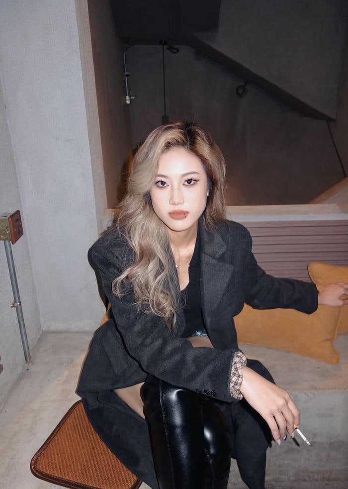Ảnh gái xinh phong cách hiện đại