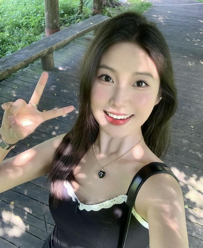 Ảnh gái xinh tự tin