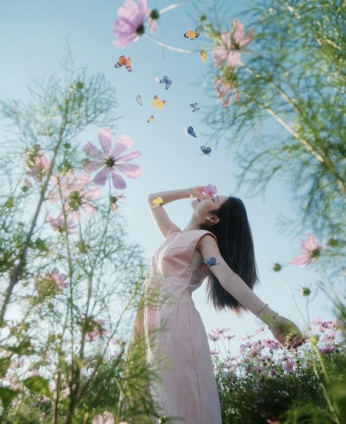 Ảnh gái xinh tươi tắn trong khung cảnh đẹp