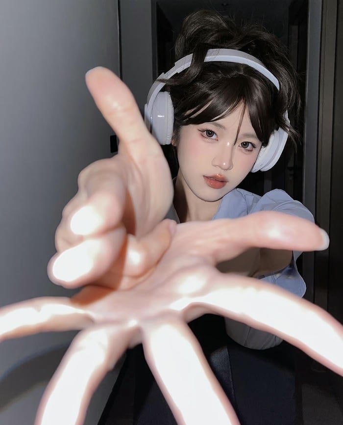 Gái xinh có phong cách thời thượng