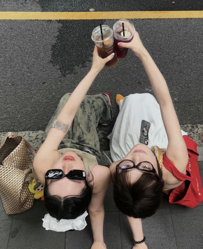 Gái xinh mạng xã hội