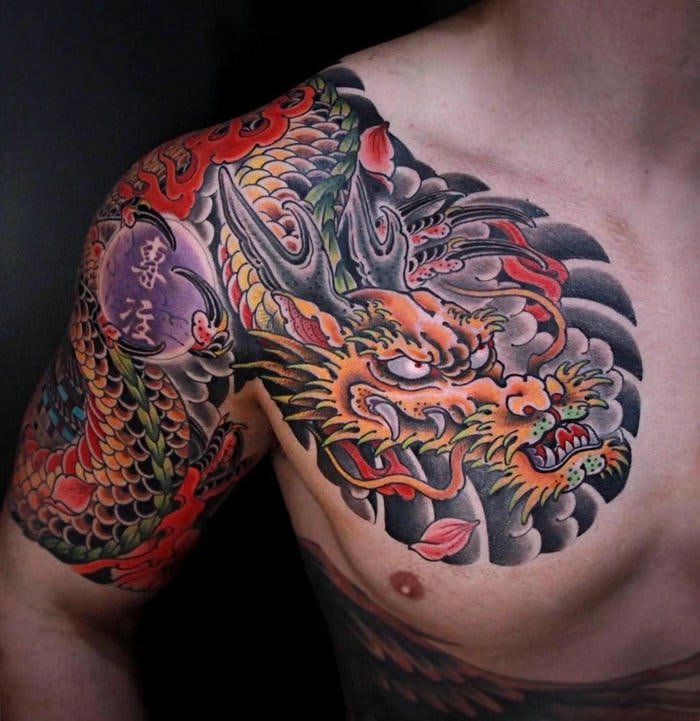 Hình xăm cá chép hóa rồng ở ngực