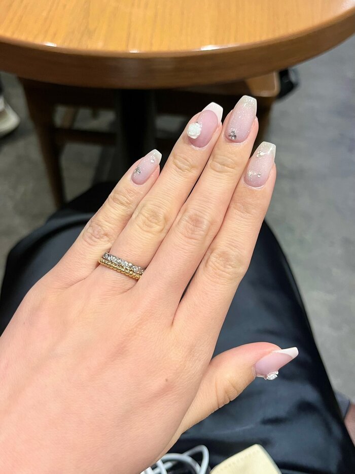 Nail cô dâu đẹp đơn giản màu nude