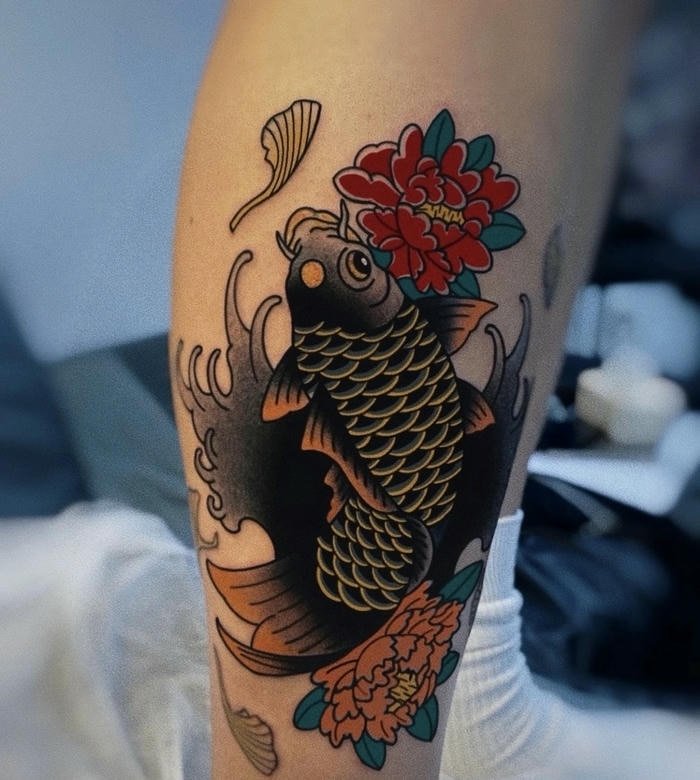 hình xăm cá chép ở chân
