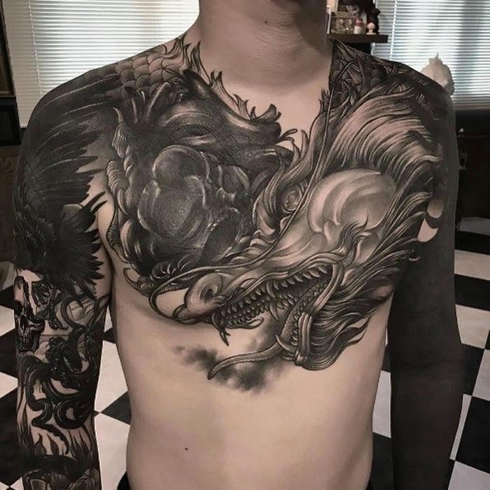 hình xăm con rồng ở ngực