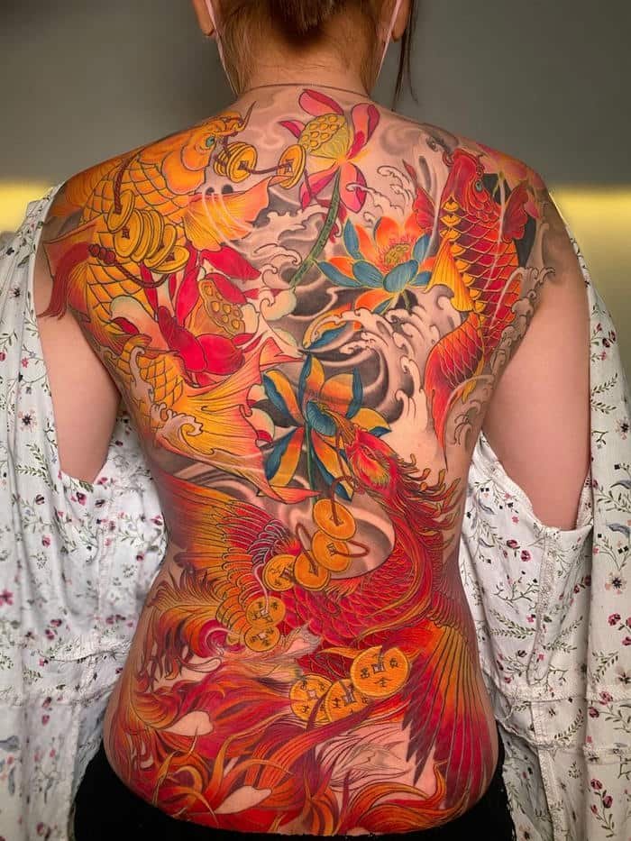 hình xăm full lưng của nữ