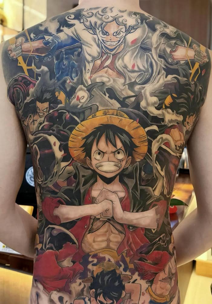 hình xăm full lưng truyện tranh