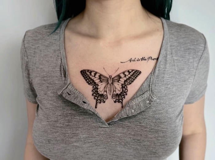 hình xăm hoa ở ngực cho nữ