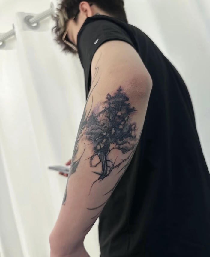 hình xăm nghệ thuật ở tay nam