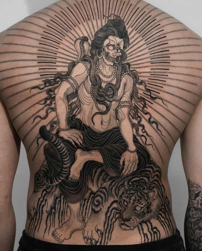hình xăm phun lưng đẹp nhất