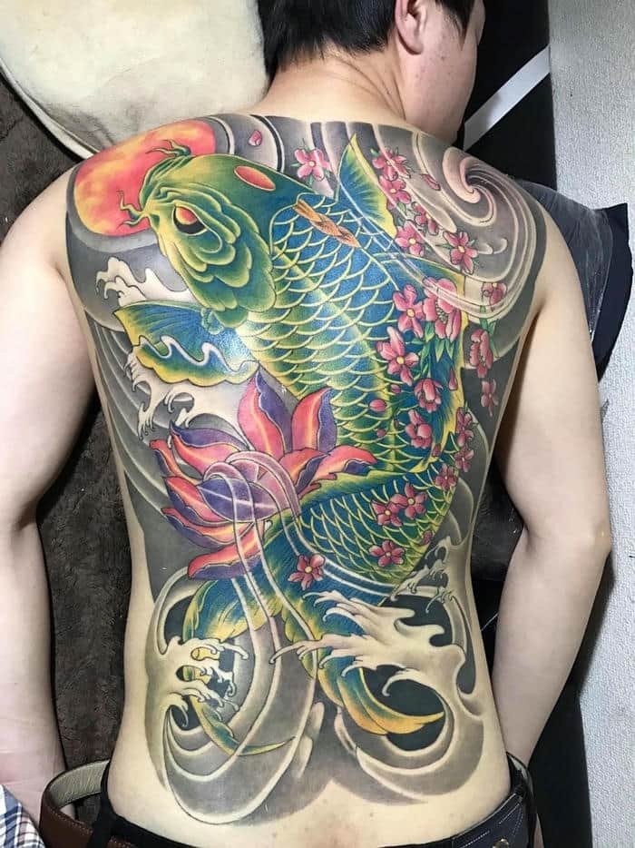 mẫu hình xăm cá chép full lưng