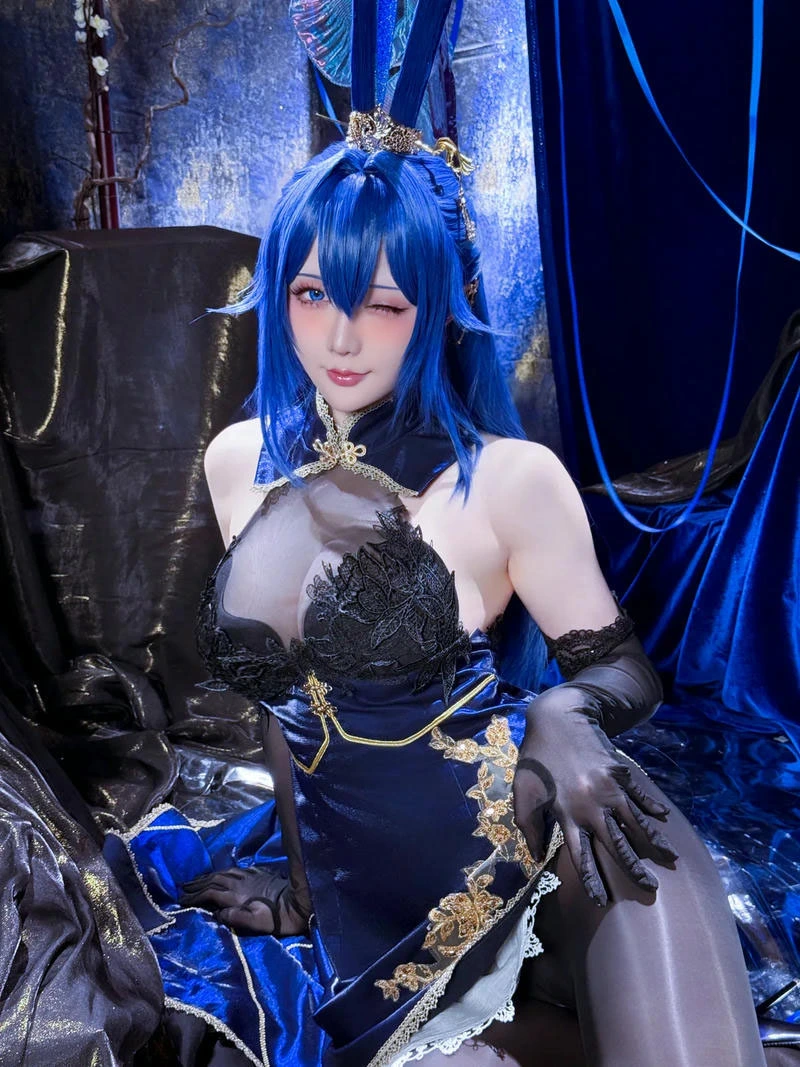 Ảnh cosplay vú to cực nứng