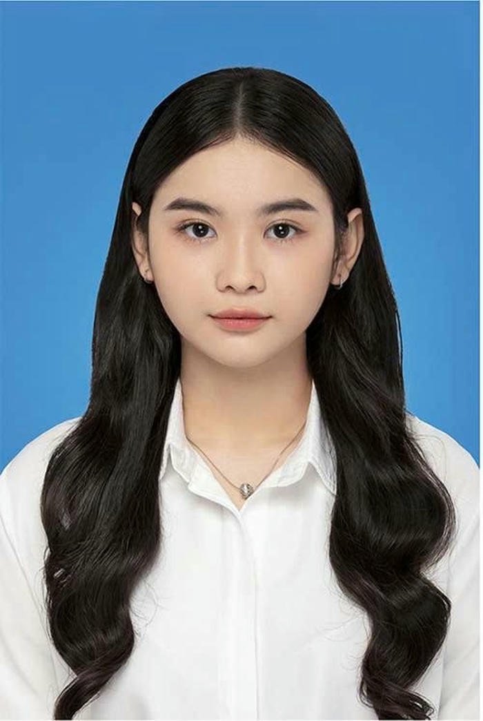 Ảnh thẻ học sinh sinh viên tối giản