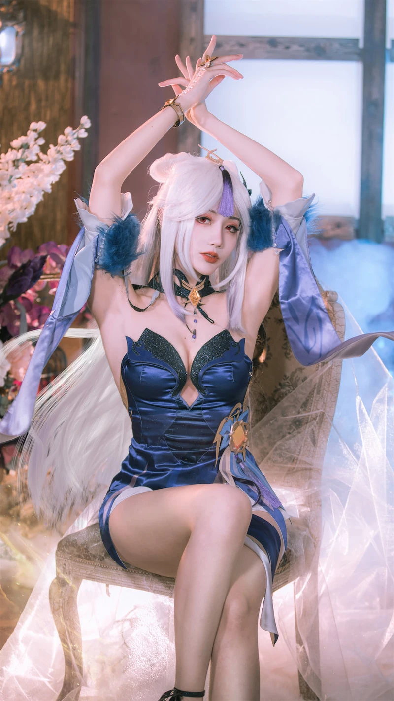 Cosplay gợi cảm dâm đãng đầy mê hoặc