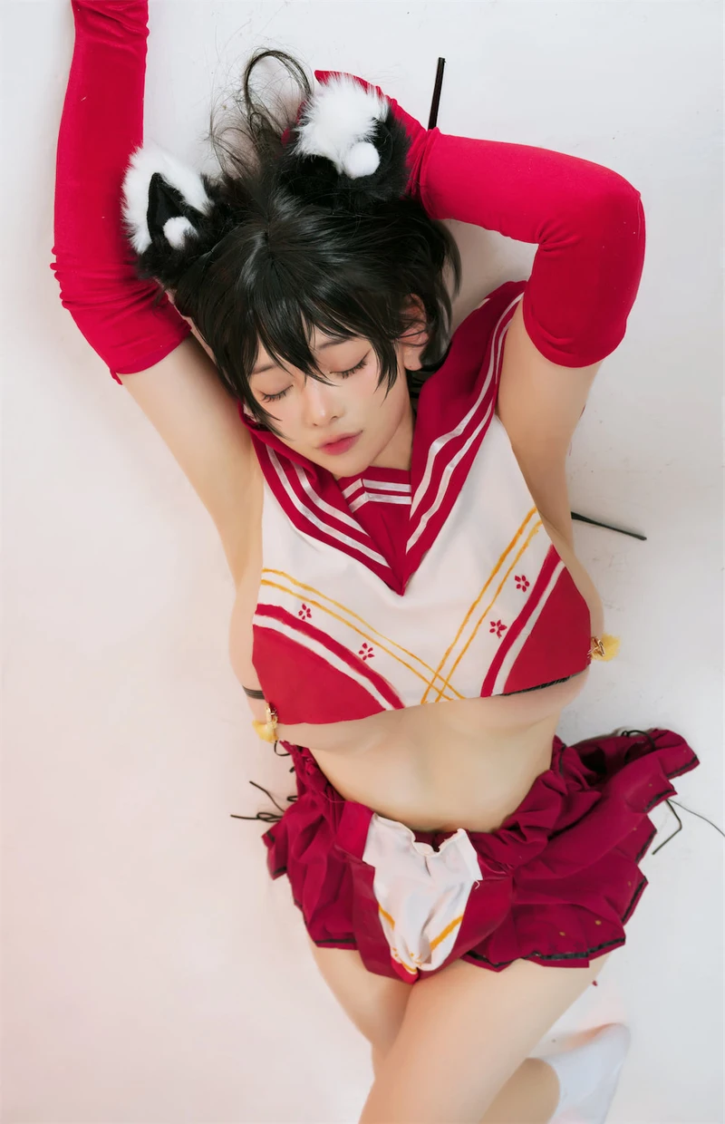 Cosplay khoả thân hình trắng hồng siêu quyến rũ