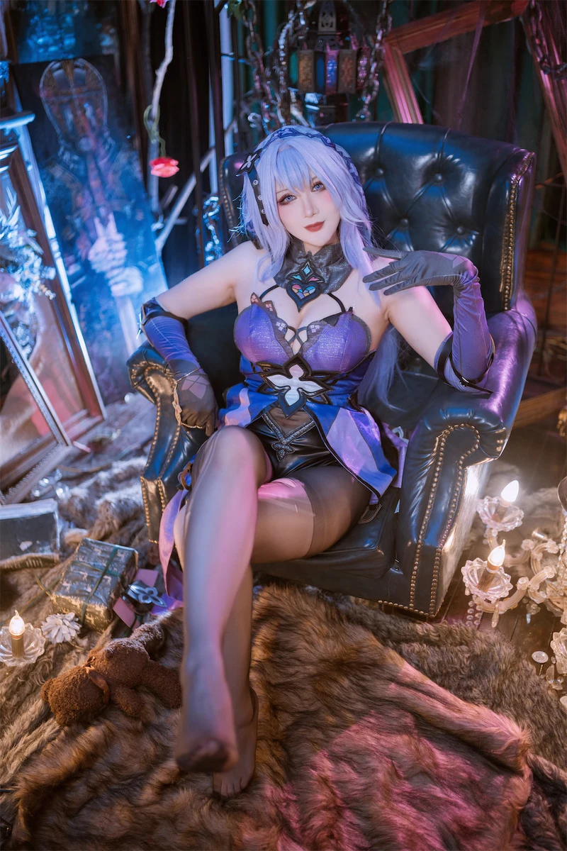 Cosplay vú to cực kỳ gợi cảm