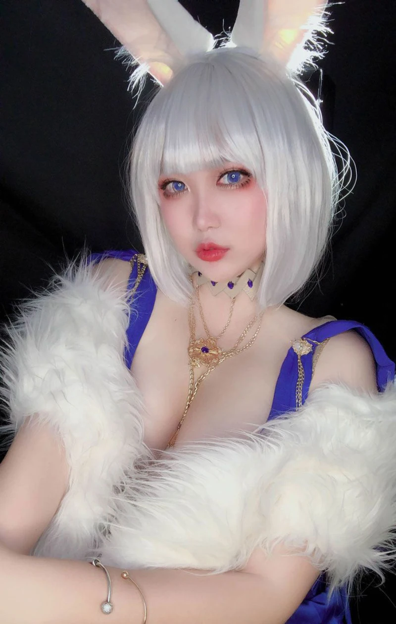 Hình cosplay khoả thân siêu hot gợi tình