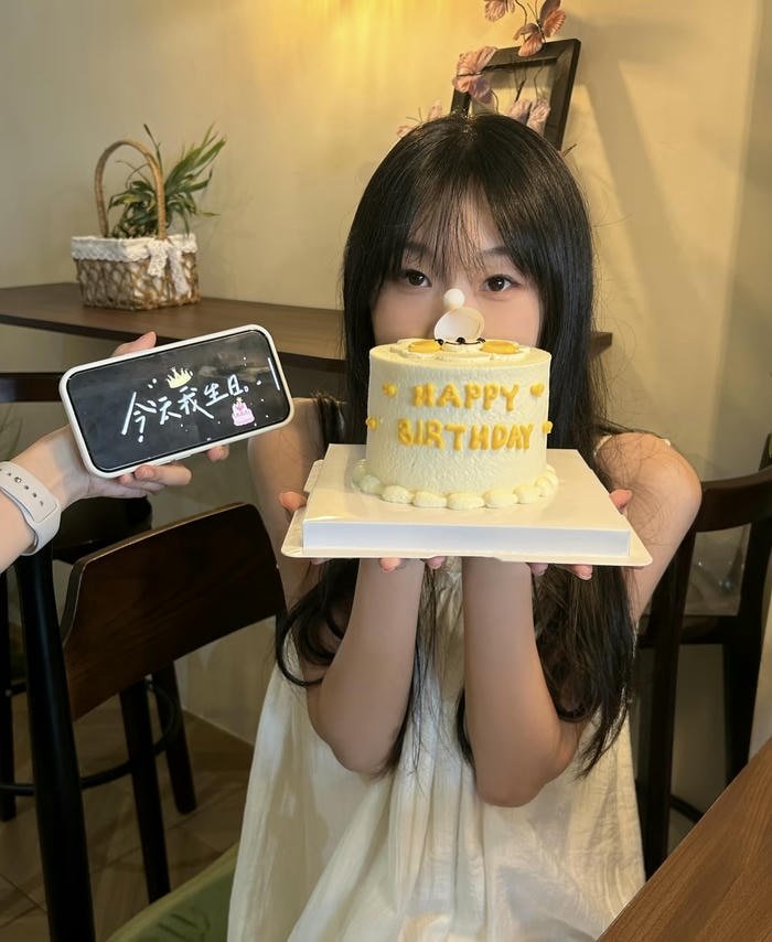 ảnh bánh trang trí tinh tế