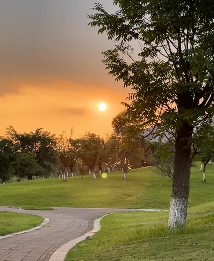 ảnh bầu trời hoàng hôn huyền ảo