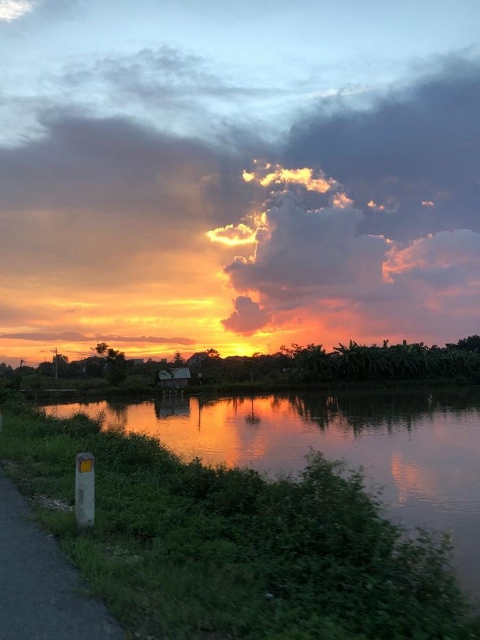 ảnh bầu trời hoàng hôn mê hoặc