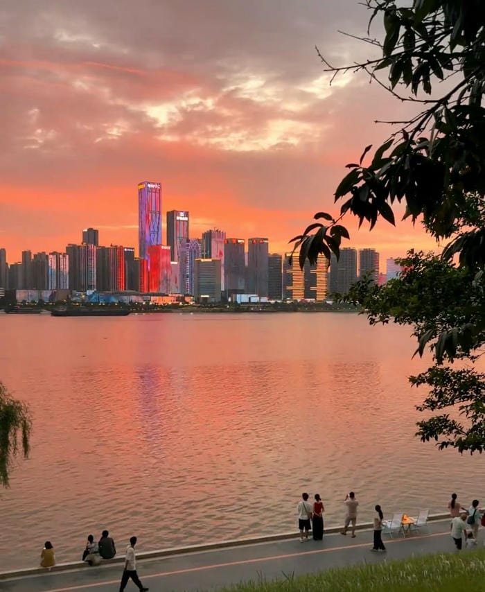 ảnh bầu trời hoàng hôn rực rỡ