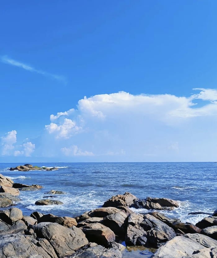 ảnh bầu trời xanh ngắt thoáng đãng