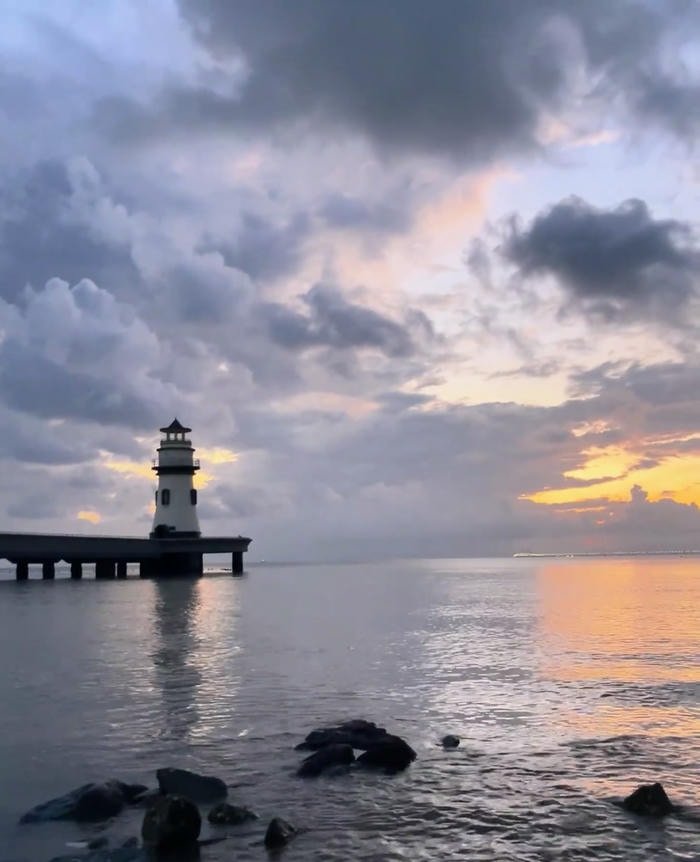 ảnh biển chill hoàng hôn tím nhẹ nhàng