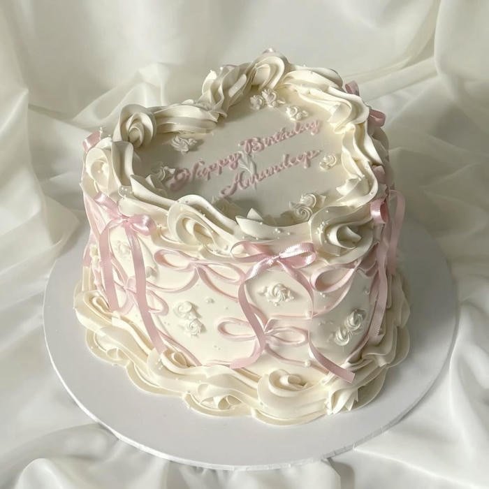 hình ảnh bánh sinh nhật sang trọng