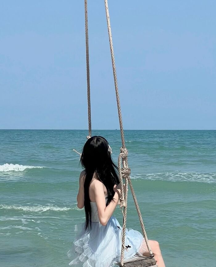 hình biển thư giãn có người