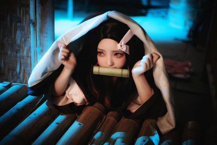 Ảnh Nezuko cosplay tươi tắn huyền bí
