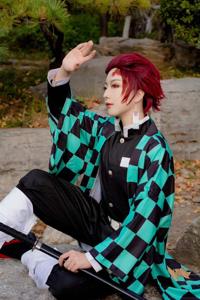 Ảnh Tanjiro Cosplay Đẹp Mắt Ấn Tượng
