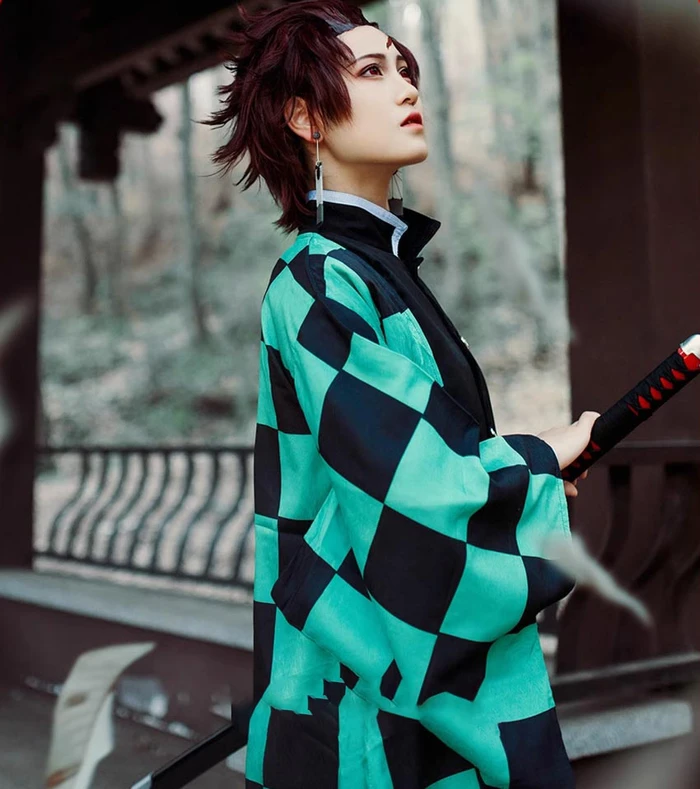 Ảnh Tanjiro Cosplay Ngầu Lòi Nổi Bật
