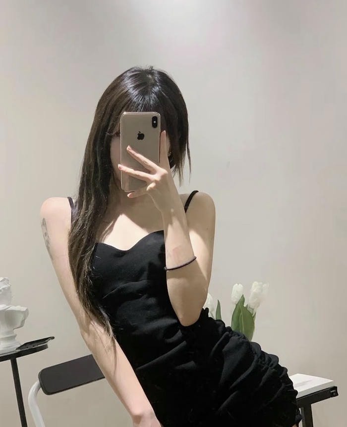 Gái xinh che mặt tự nhiên tinh tế