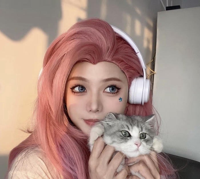 Hình đại diện gái xinh cosplay nghệ thuật