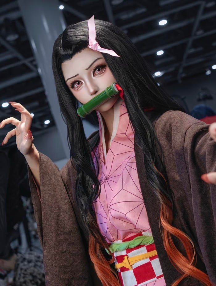 Nezuko cosplay tạo dáng