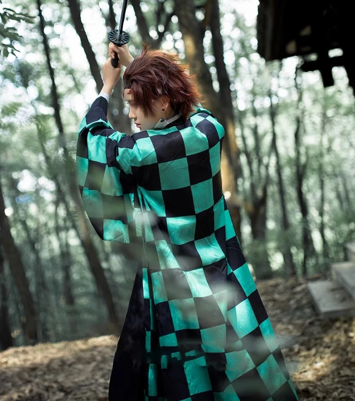 Tanjiro Cosplay Ấn Tượng Sống Động