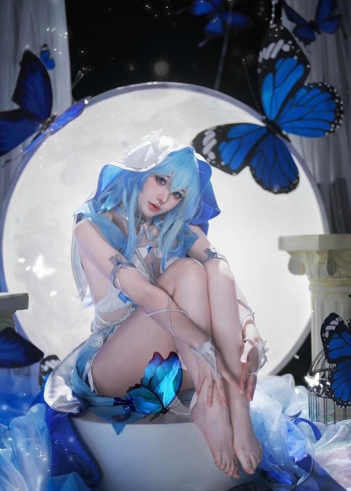 biểu đạt tính cách nhân vật nữ anime qua dáng pose độc đáo