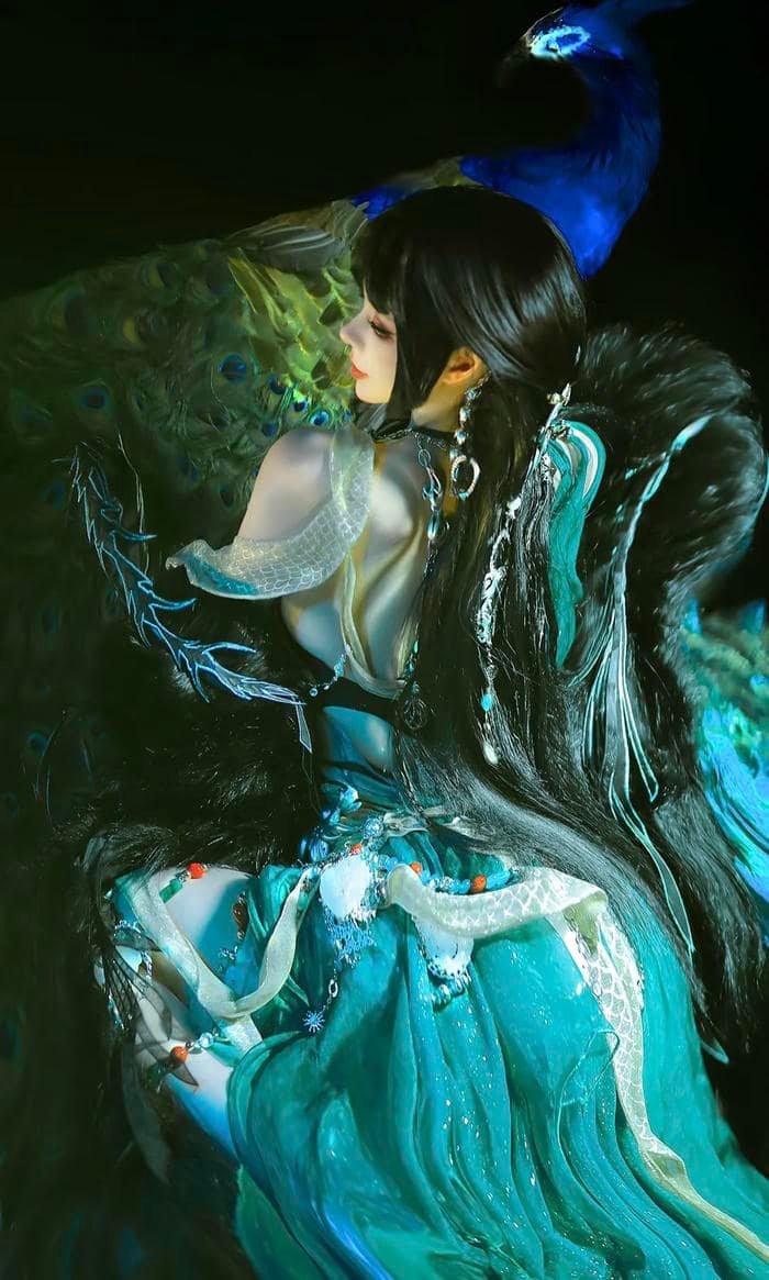 cosplay cổ trang với thần thái trầm tĩnh