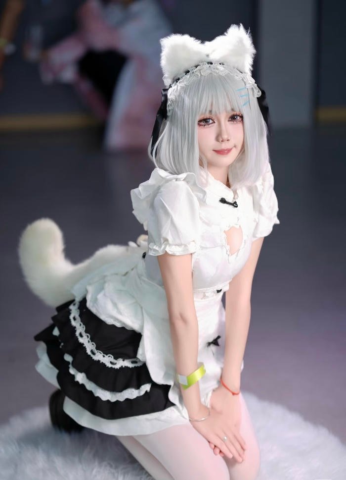 cosplay mèo đáng yêu