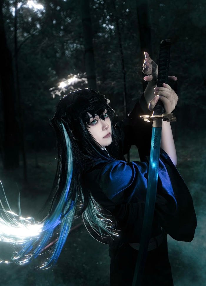 hình cosplay Muichiro pose đẹp