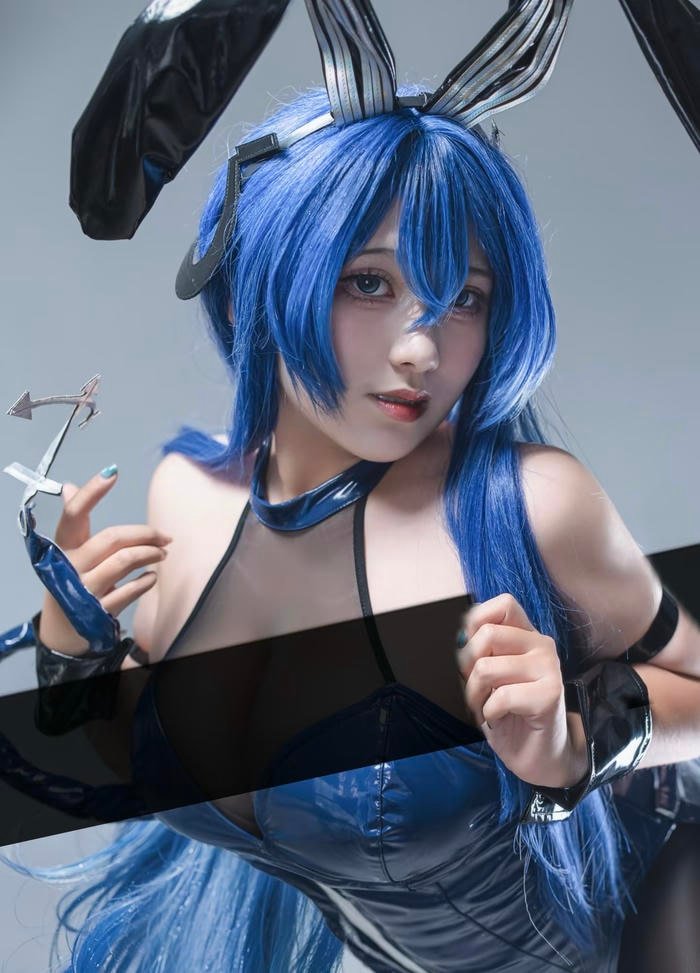 hình gái cosplay thỏ
