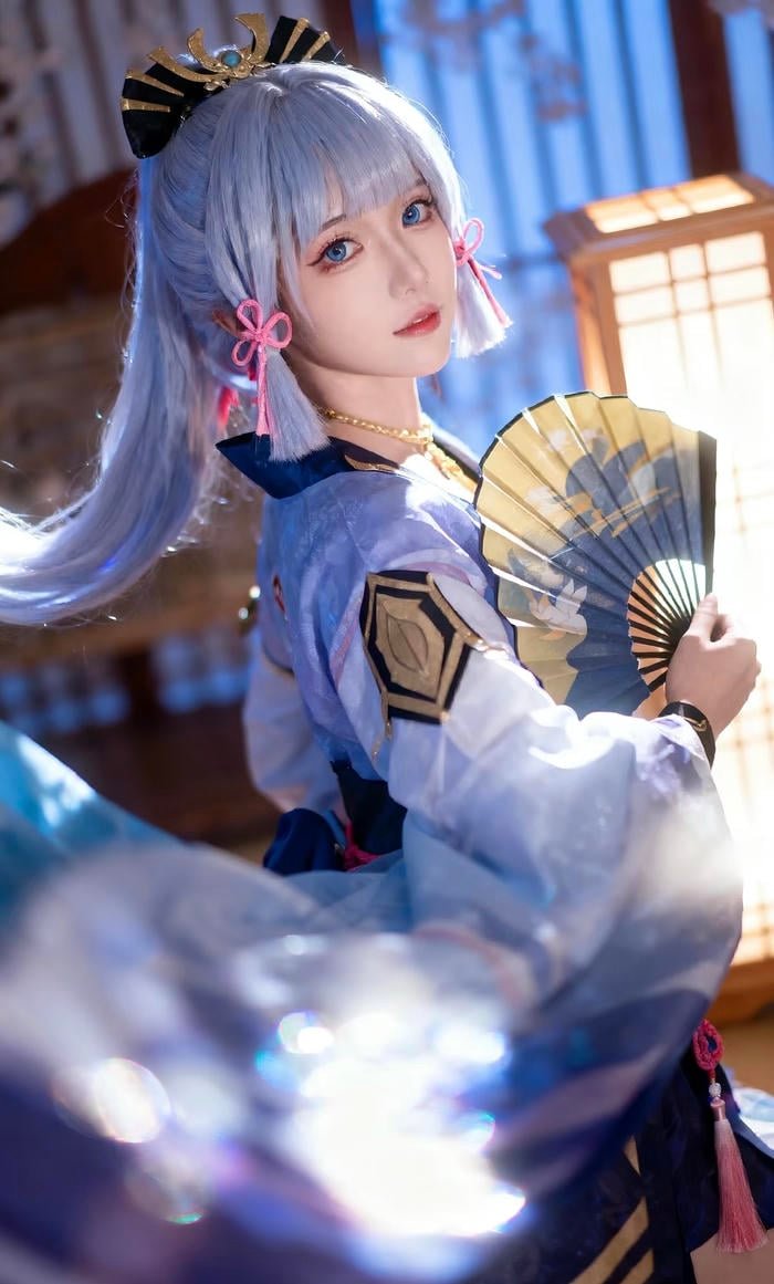 hình hóa thân anime nữ dịu dàng