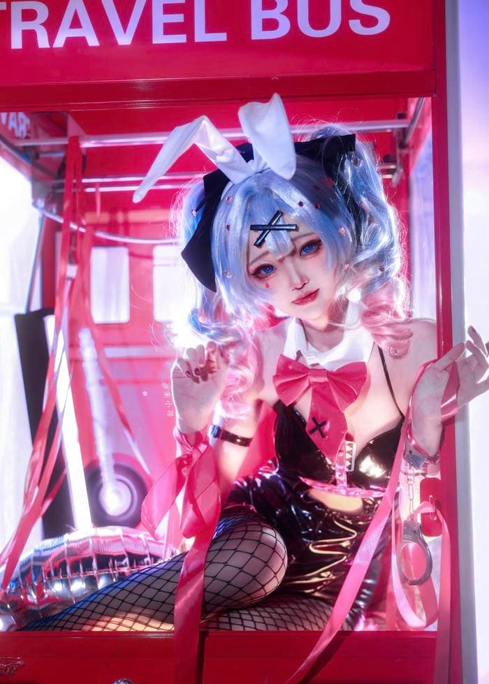 hình hóa trang thỏ