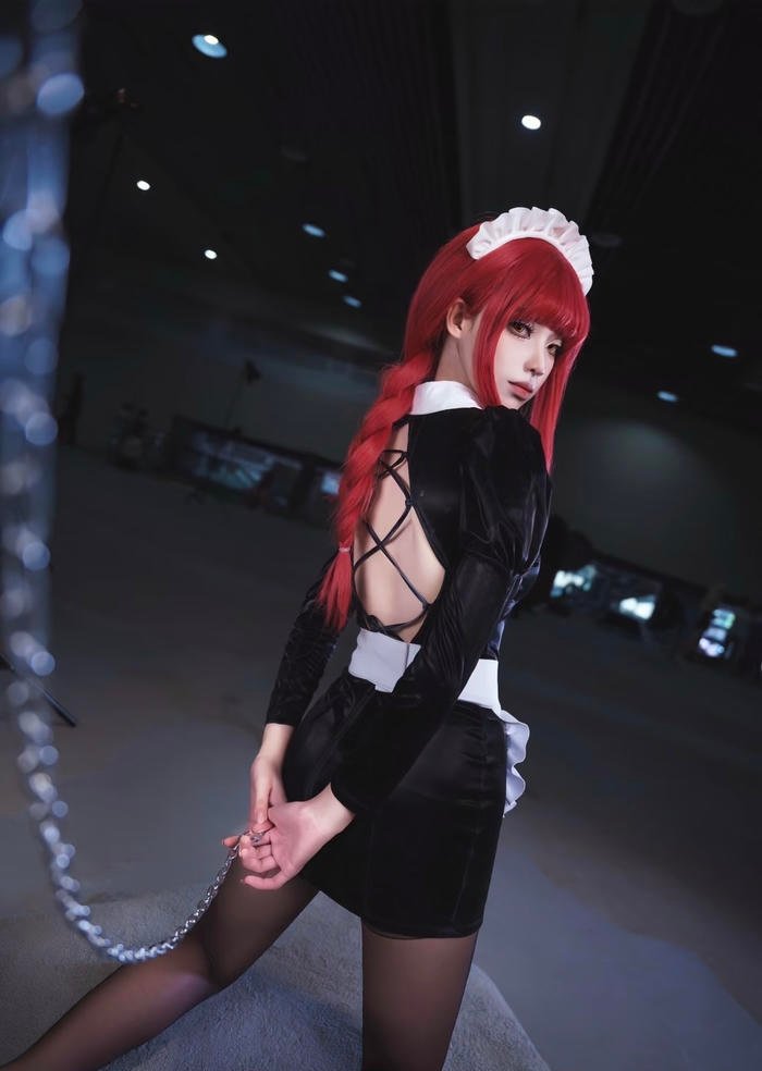 phá cách tạo hình hầu gái táo bạo