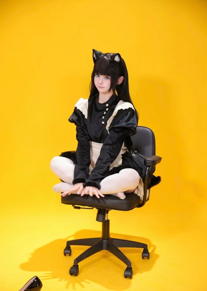 phiên bản hầu gái mang năng lượng tươi sáng