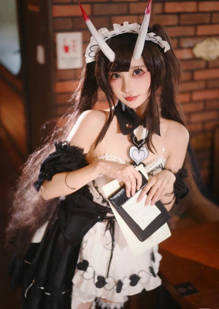 sáng tạo hình ảnh hầu gái theo xu hướng mới