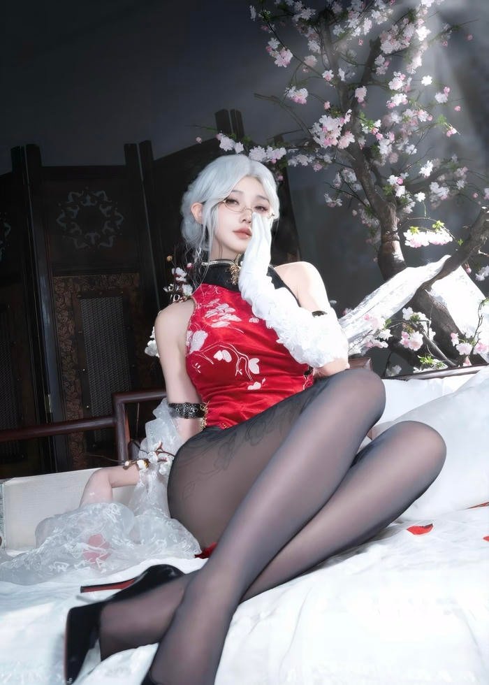 tạo hình anime cosplay sexy đầy thu hút