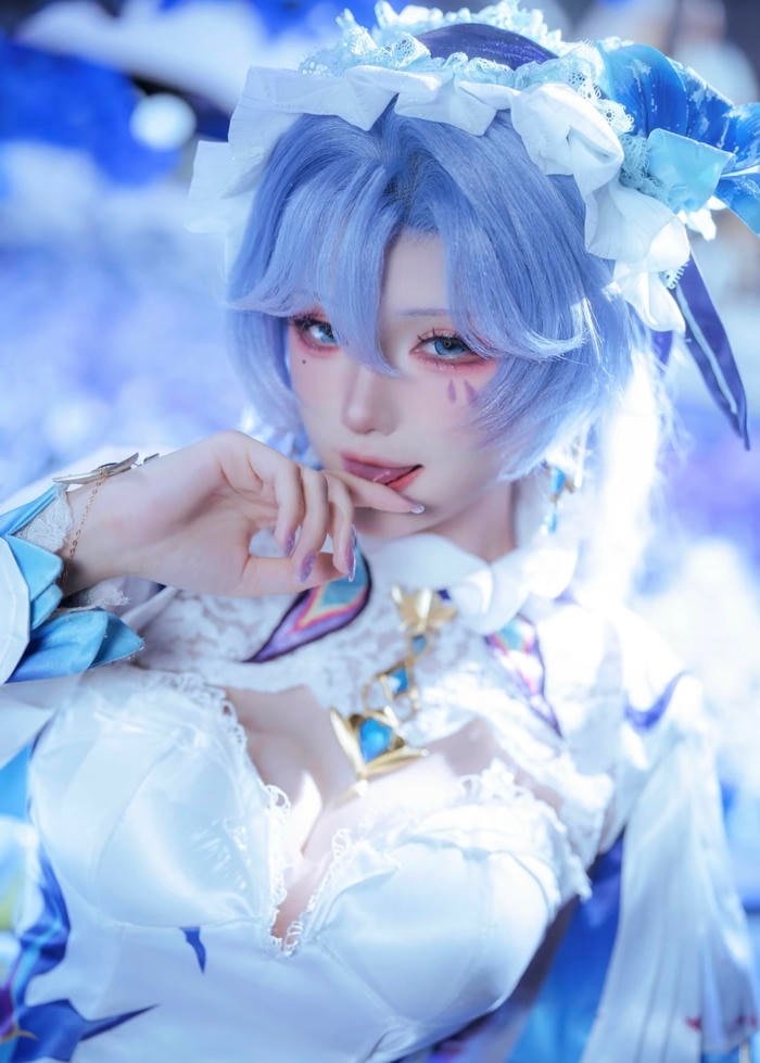 tạo hình nữ anime mang vibe dịu dàng nhưng cuốn hút