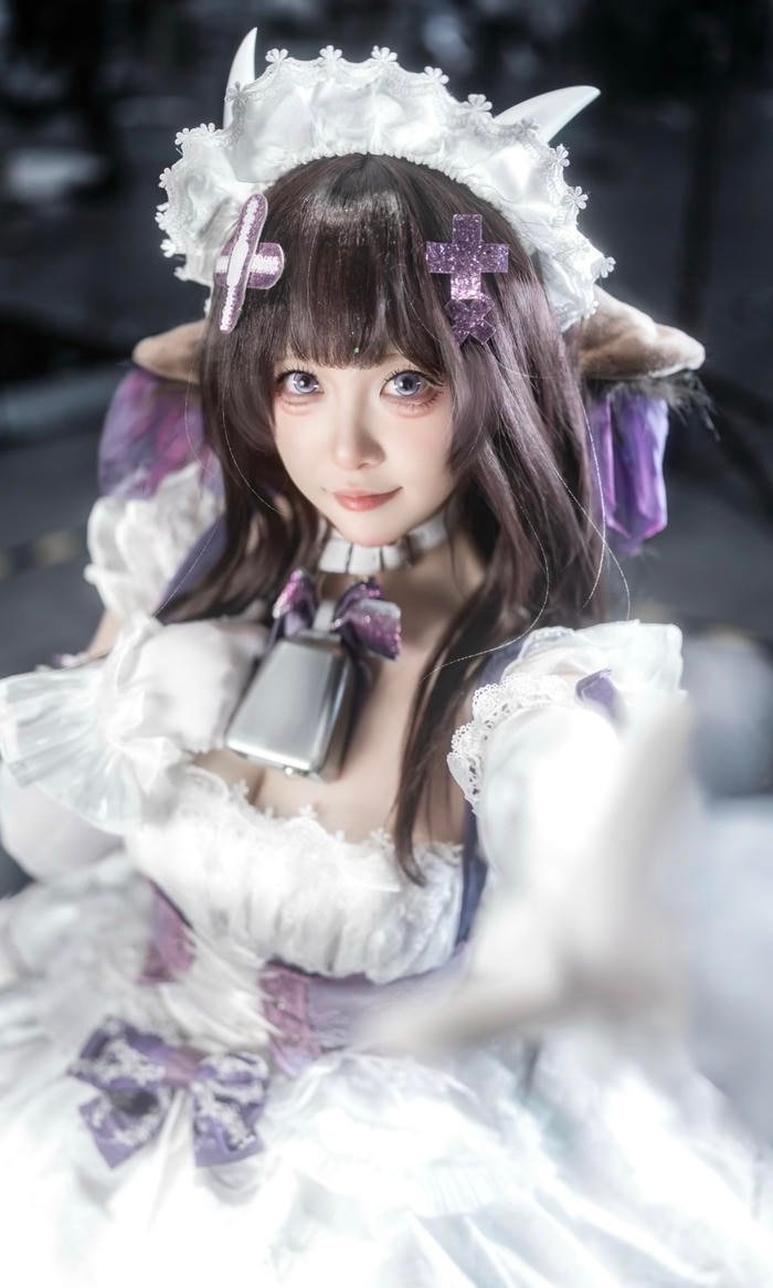 Hình cosplay bò sữa cực xinh