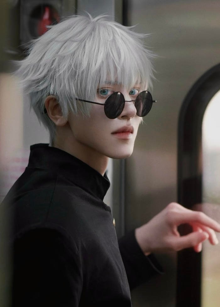 Gojo Jujutsu Kaisen cosplay